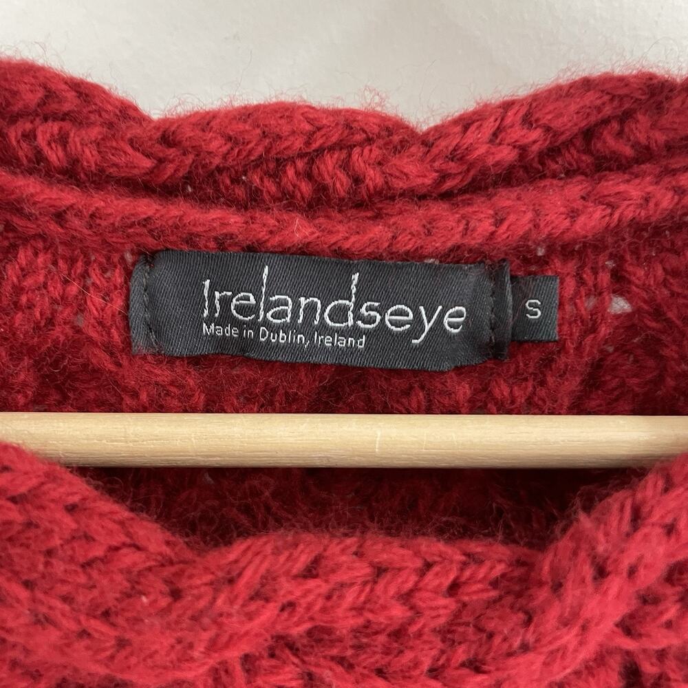 Irelandseye Red Chunky Cable Knit 100% wool Long Sleeve Sweater Size S - Picture 4 of 5